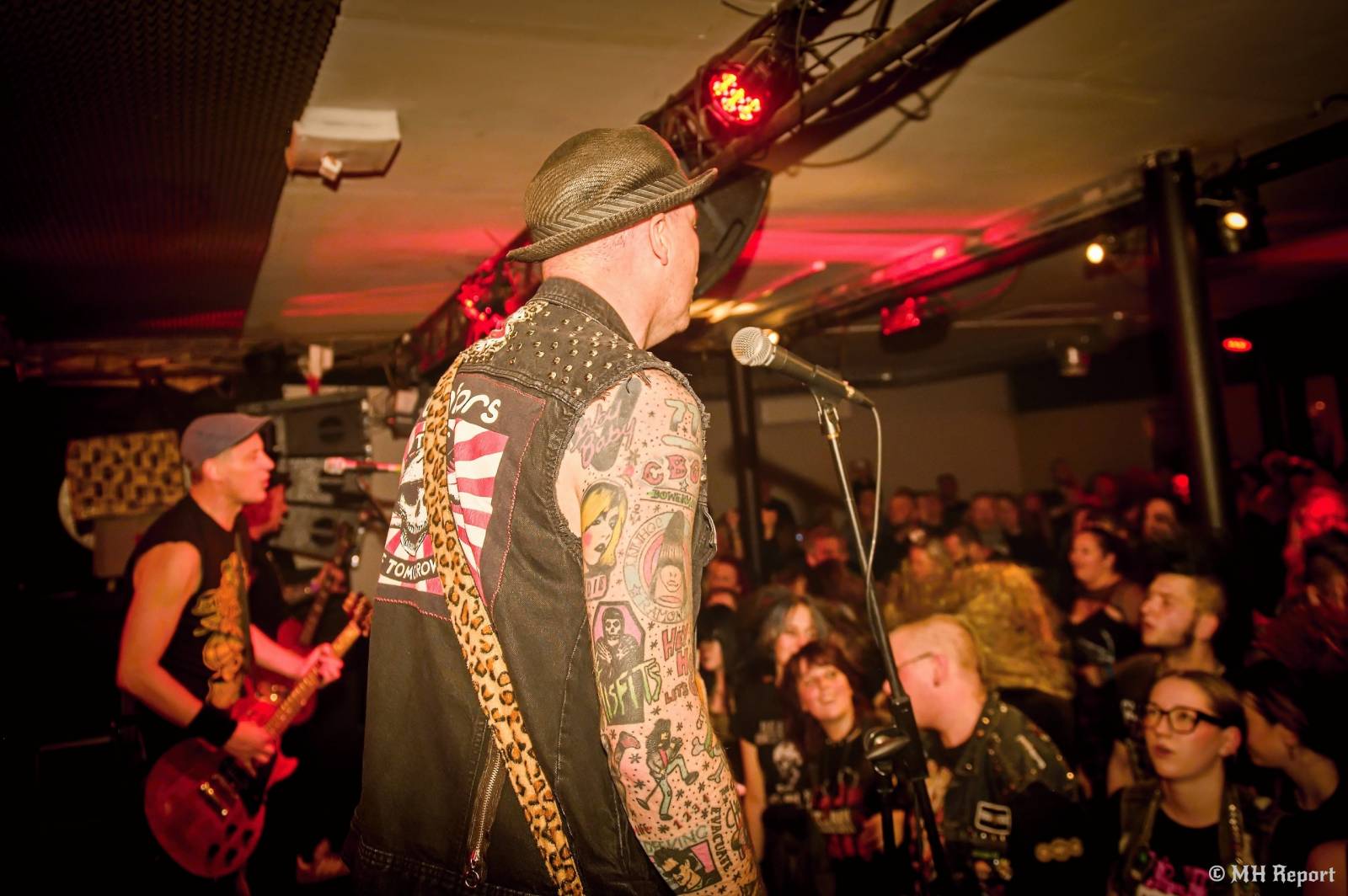 Bože, zachraň punk! SPS a The Fialky se na společném turné zastavili v Plzni