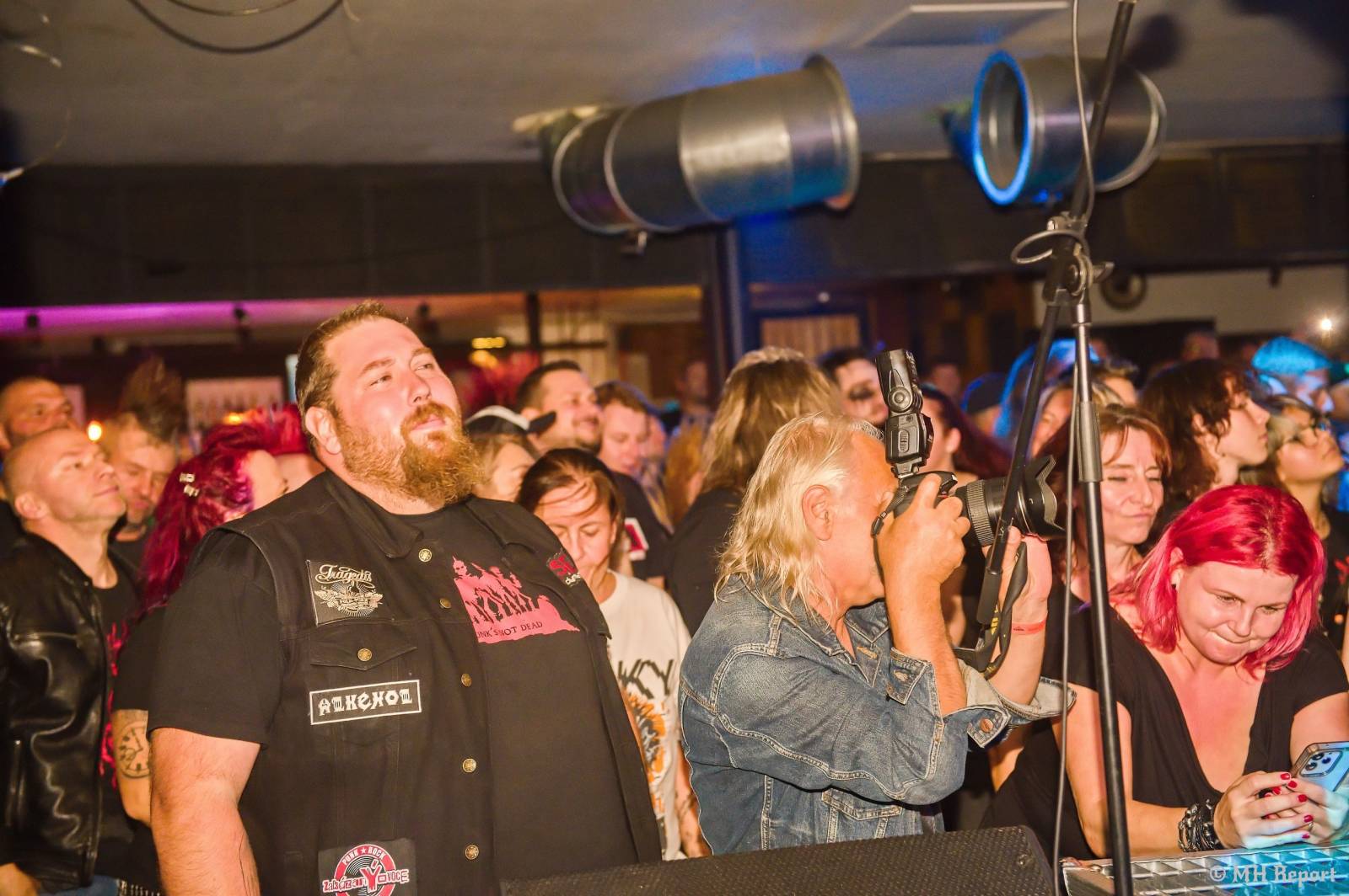 Bože, zachraň punk! SPS a The Fialky se na společném turné zastavili v Plzni