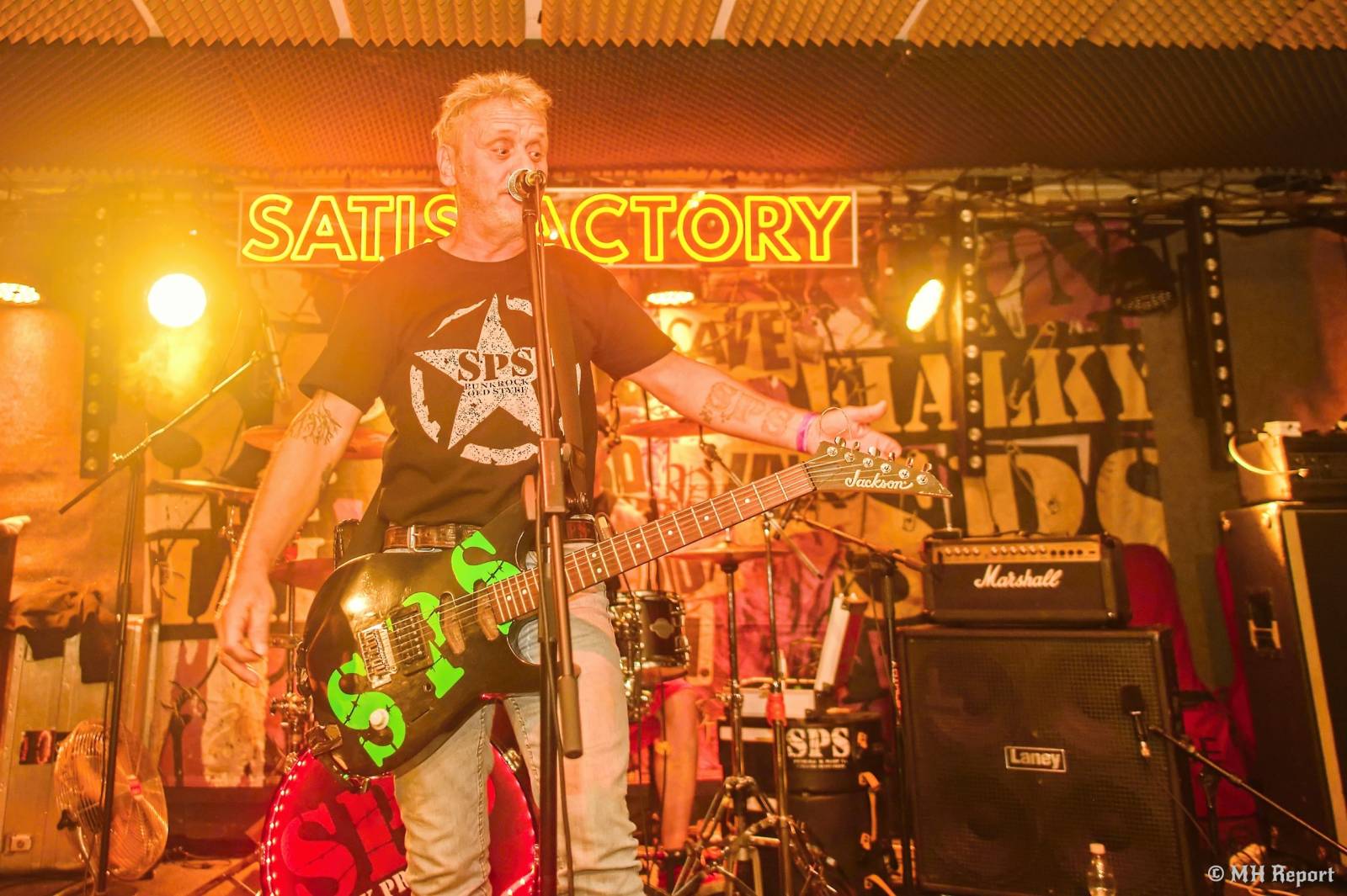 Bože, zachraň punk! SPS a The Fialky se na společném turné zastavili v Plzni