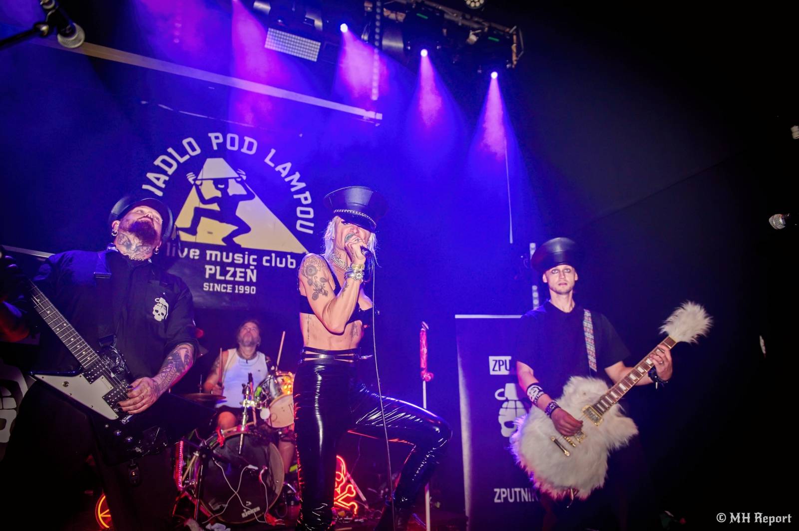 Od rock’n’roll thrashe po punk a elektroniku. Plzeňská Lampa přivítala Zputnik, Šanov 1 a Gaunery