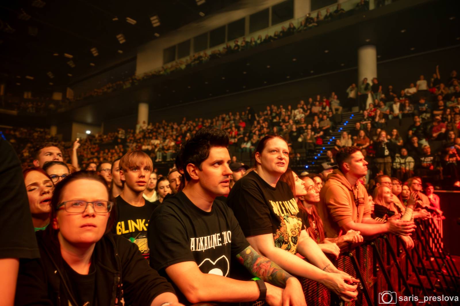 Simple Plan rozpoutali v O2 universu pop-punkovou párty plnou nostalgie