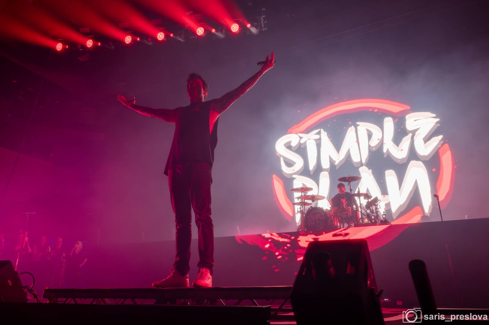 Simple Plan rozpoutali v O2 universu pop-punkovou párty plnou nostalgie