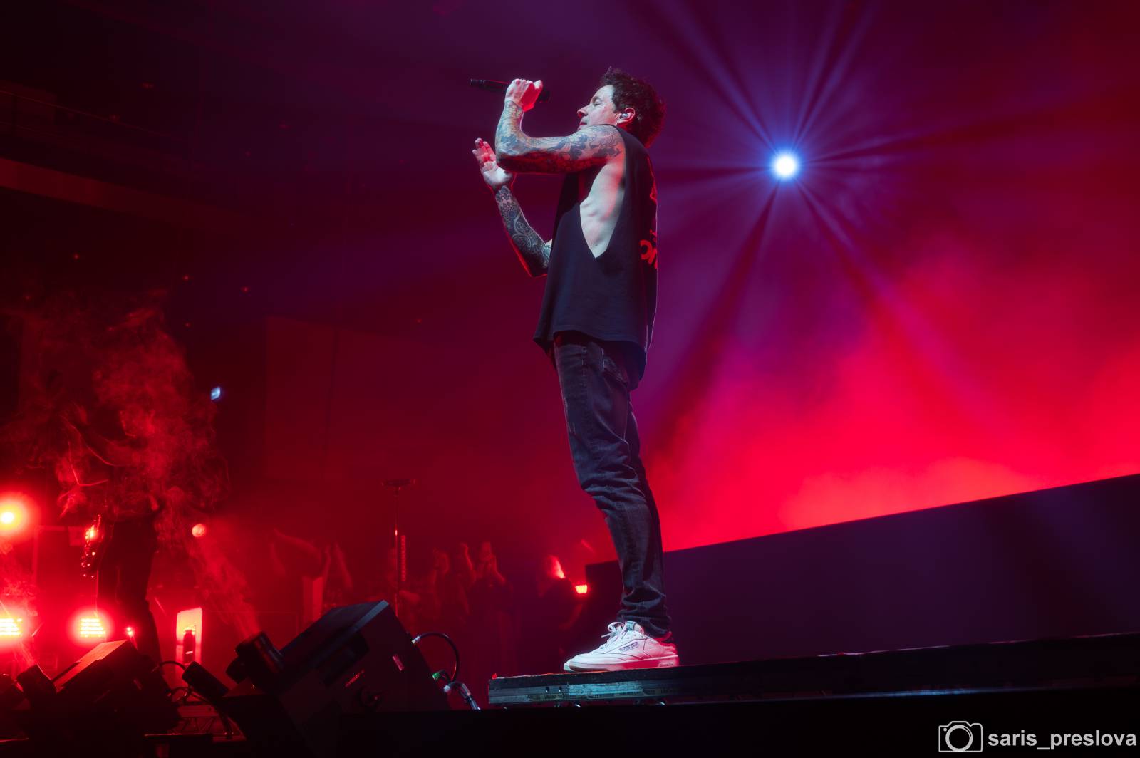 Simple Plan rozpoutali v O2 universu pop-punkovou párty plnou nostalgie