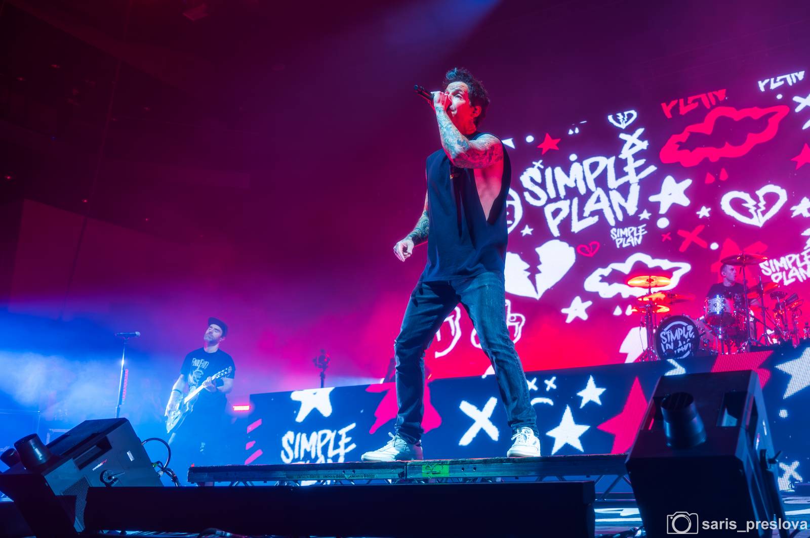 Simple Plan rozpoutali v O2 universu pop-punkovou párty plnou nostalgie