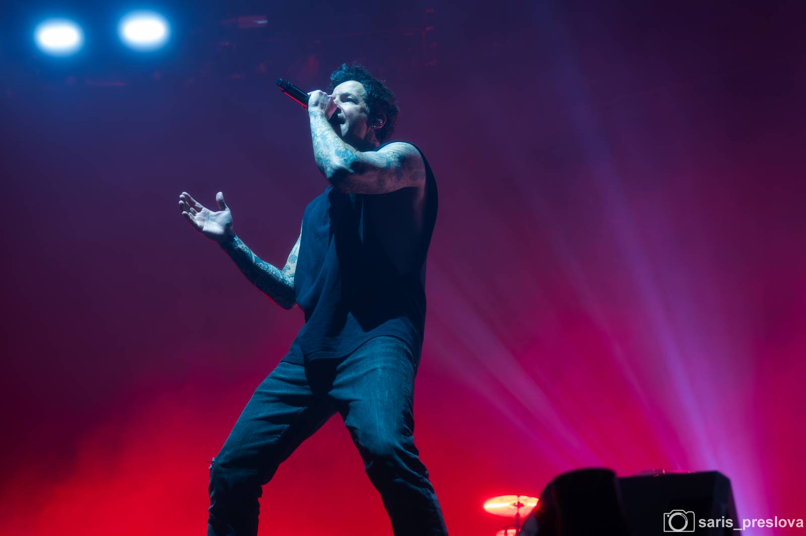 Simple Plan rozpoutali v O2 universu pop-punkovou párty plnou nostalgie