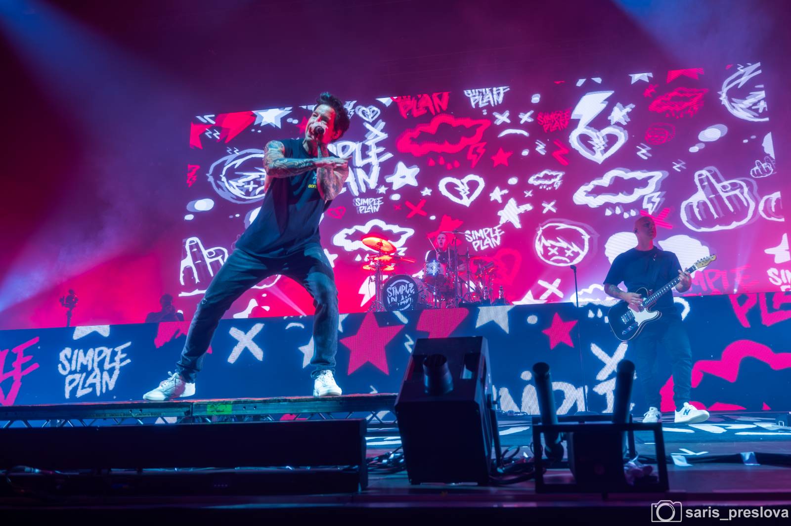 Simple Plan rozpoutali v O2 universu pop-punkovou párty plnou nostalgie