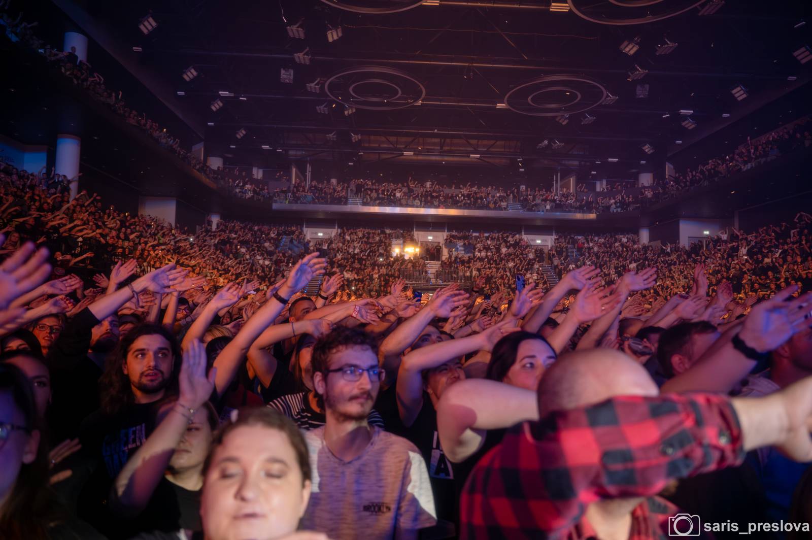 Simple Plan rozpoutali v O2 universu pop-punkovou párty plnou nostalgie