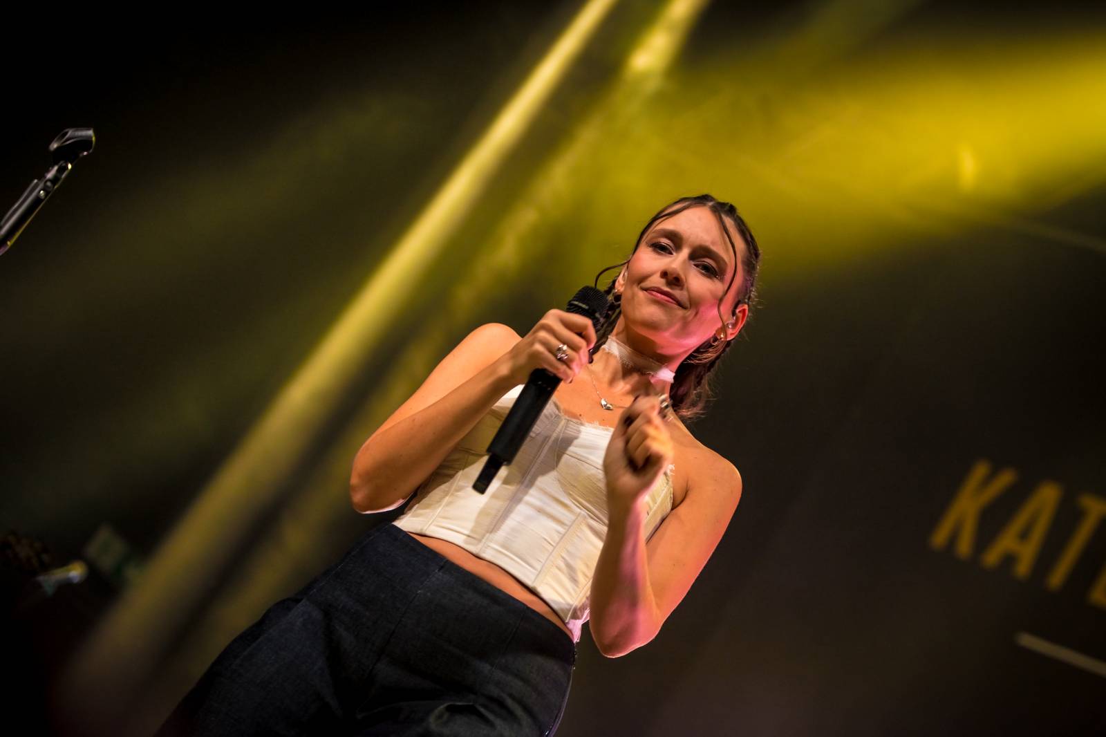 Kateřina Marie Tichá s Bandjezz rozezpívali Brno. Nechyběla ani vzpomínka na Davida Stypku