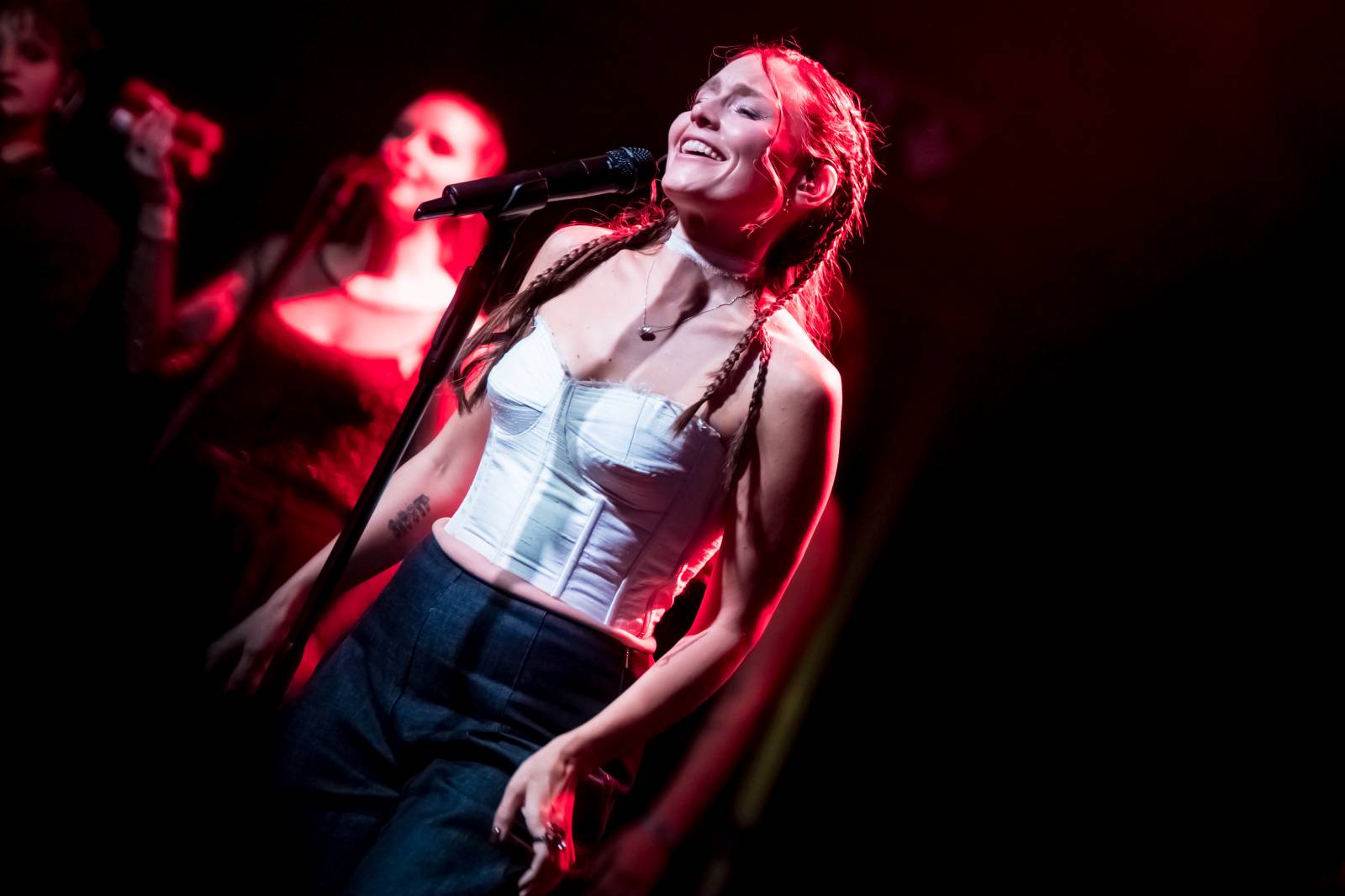 Kateřina Marie Tichá s Bandjezz rozezpívali Brno. Nechyběla ani vzpomínka na Davida Stypku