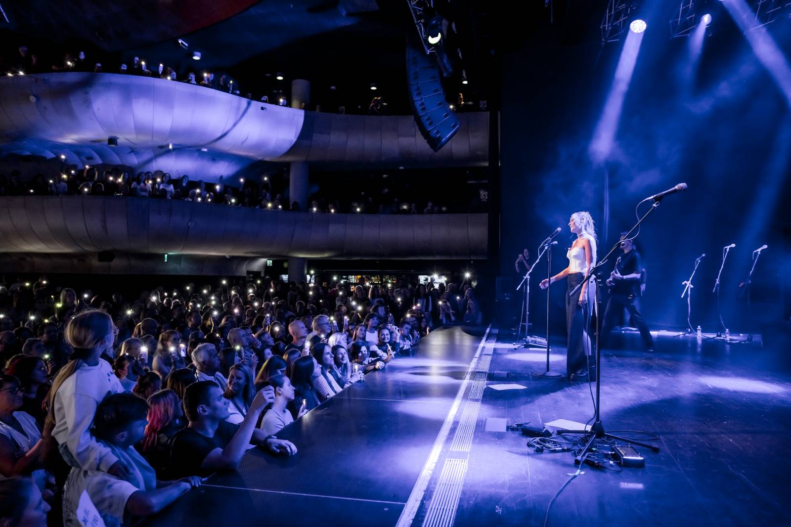 Kateřina Marie Tichá s Bandjezz rozezpívali Brno. Nechyběla ani vzpomínka na Davida Stypku