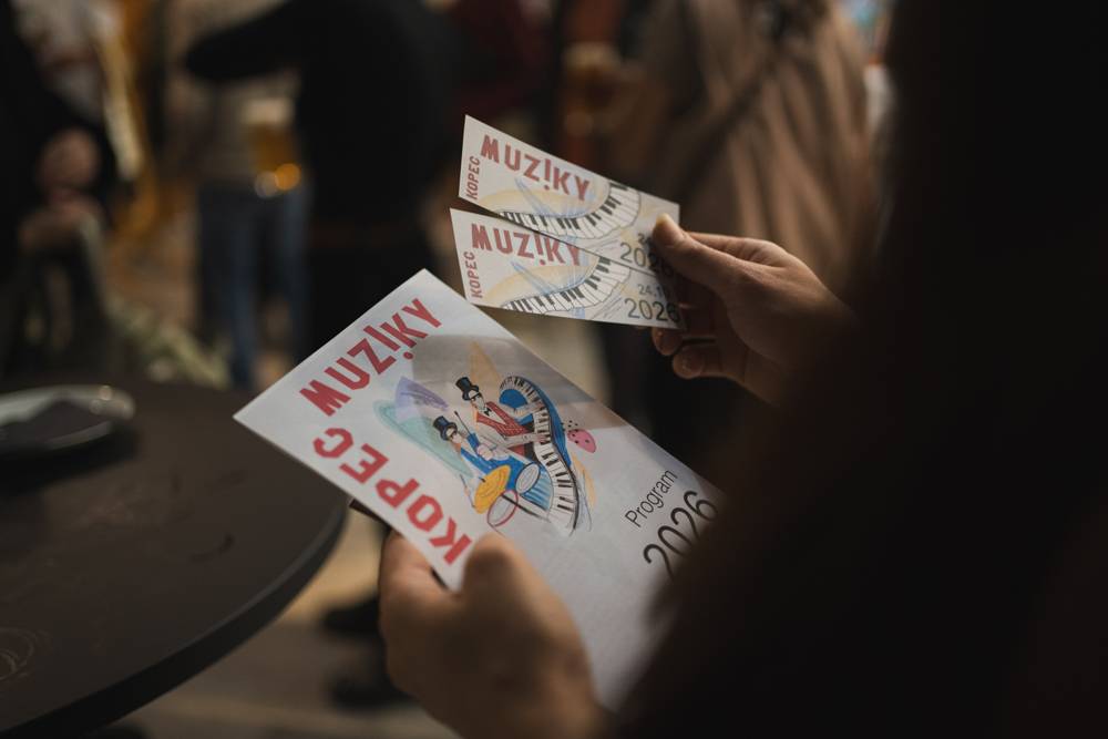Festival Kopec muziky roztančili FEW, LeeO jr. a Lanugo, mezi koncerty byla otevřená i jam session
