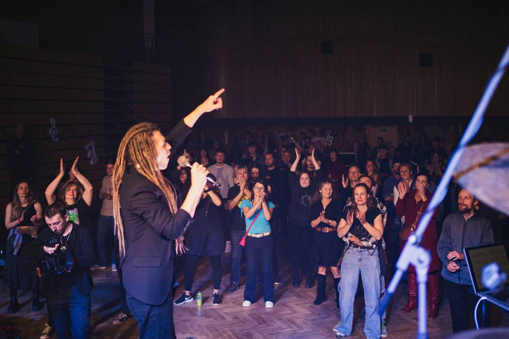 Festival Kopec muziky roztančili FEW, LeeO jr. a Lanugo, mezi koncerty byla otevřená i jam session