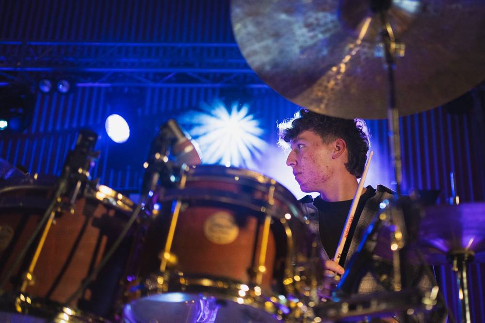 Festival Kopec muziky roztančili FEW, LeeO jr. a Lanugo, mezi koncerty byla otevřená i jam session