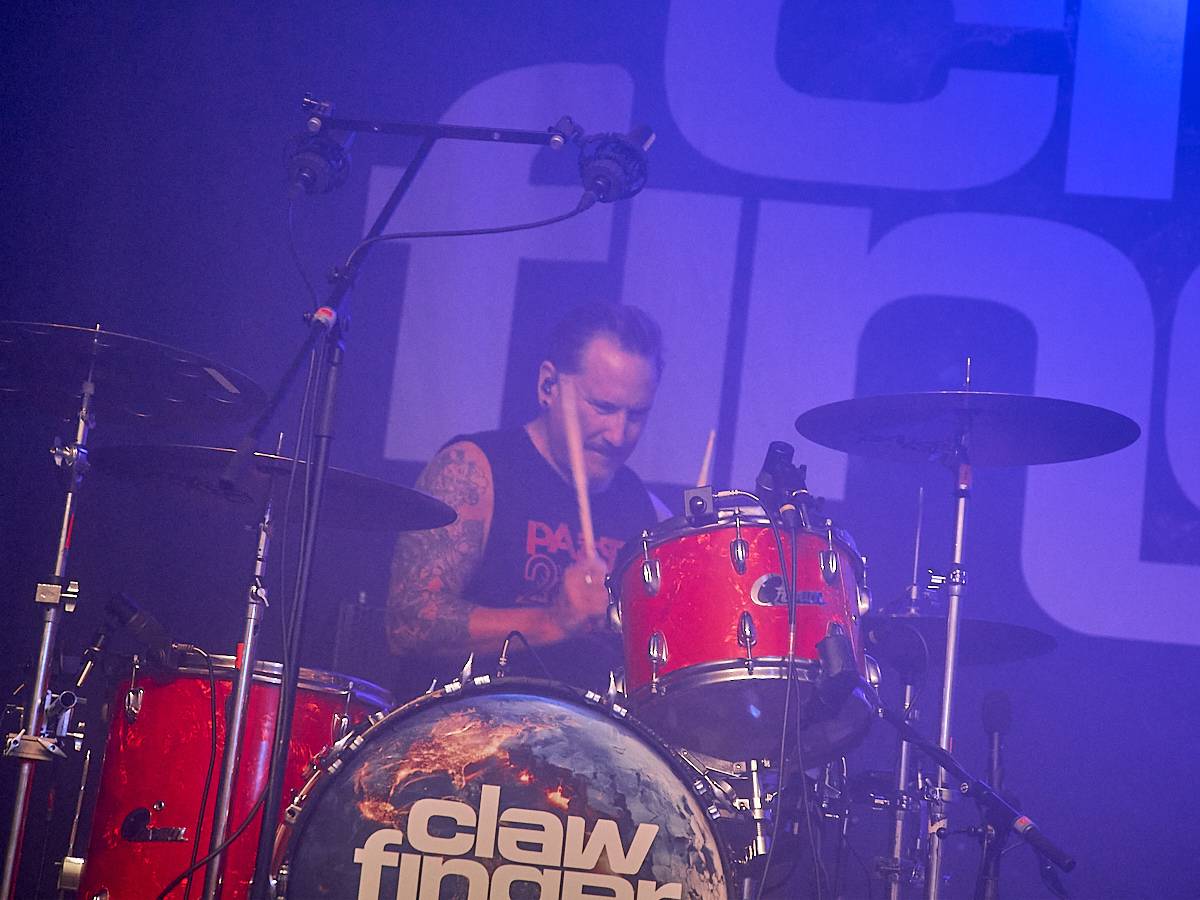 Clawfinger rozsekali Prahu. S Atari Terror a Sickret řádili v SaSaZu