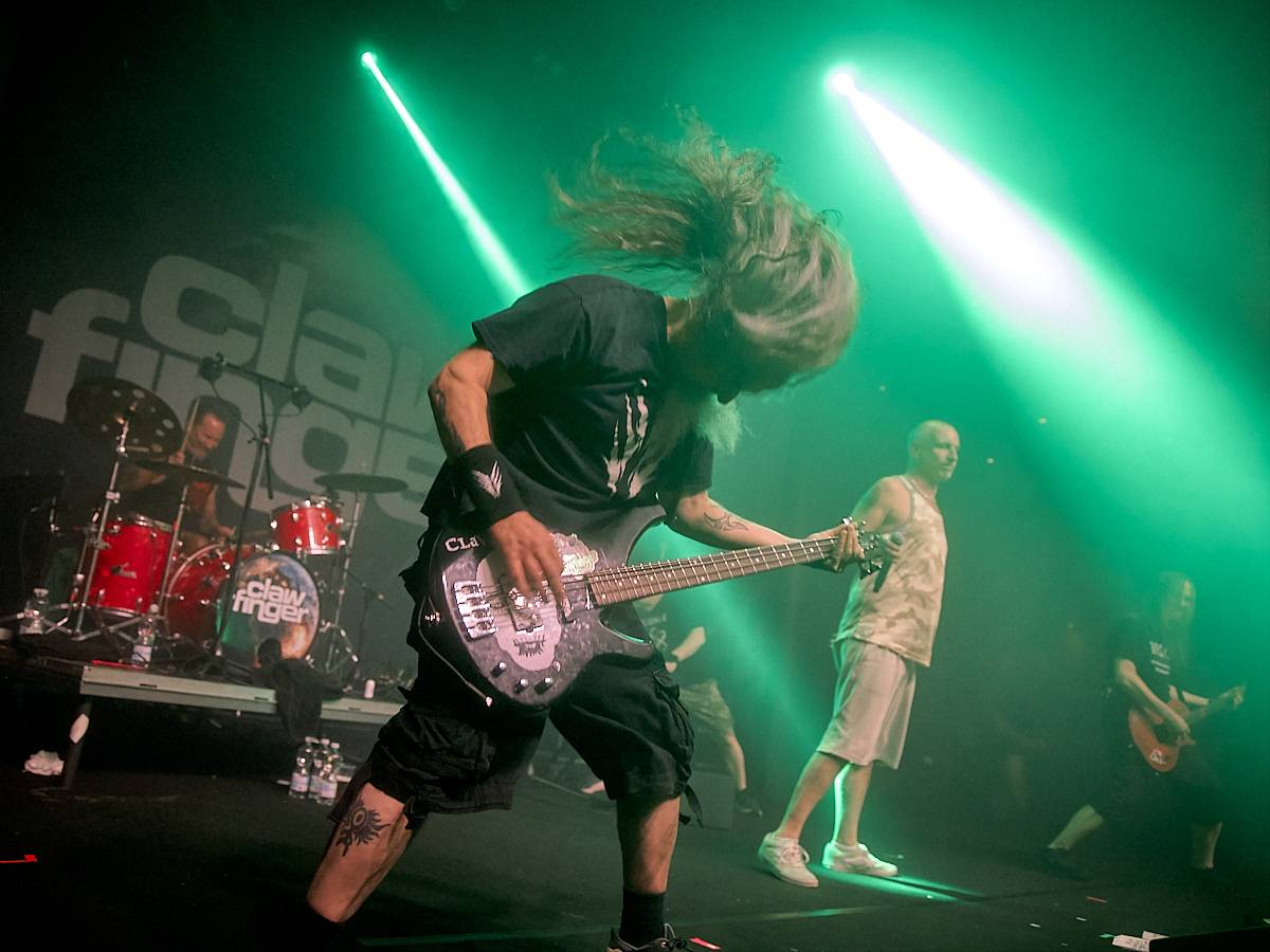 Clawfinger rozsekali Prahu. S Atari Terror a Sickret řádili v SaSaZu