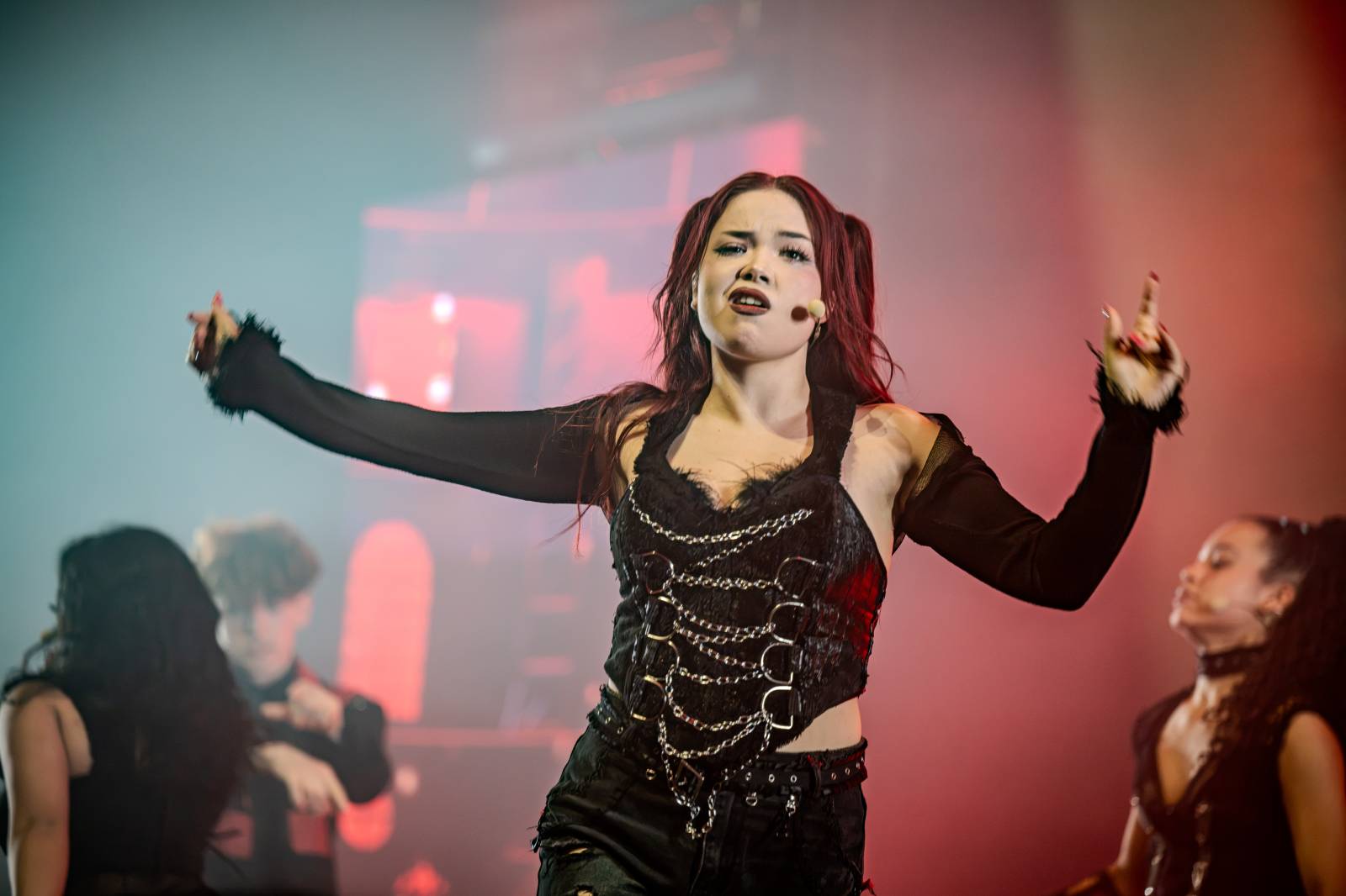 Praha se stala centrem K-Pop kultury. O2 arenou se rozezněly hity z oscarových Demon Hunters i BTS a Katsaye