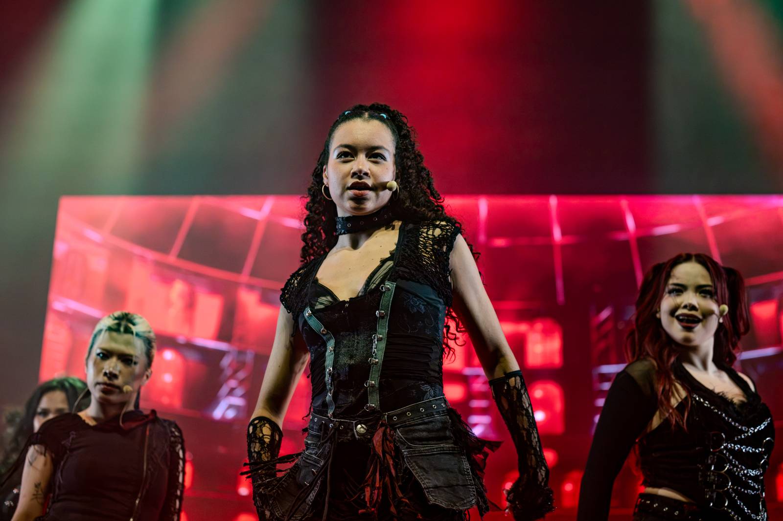 Praha se stala centrem K-Pop kultury. O2 arenou se rozezněly hity z oscarových Demon Hunters i BTS a Katsaye