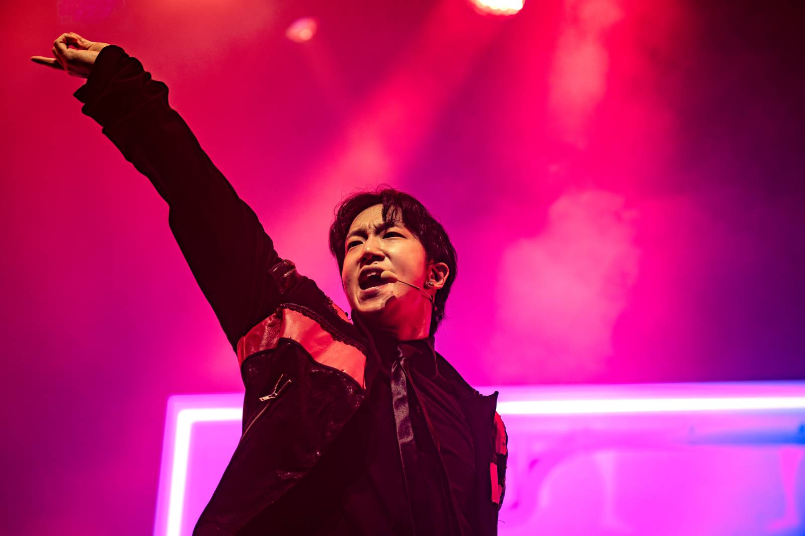 Praha se stala centrem K-Pop kultury. O2 arenou se rozezněly hity z oscarových Demon Hunters i BTS a Katsaye