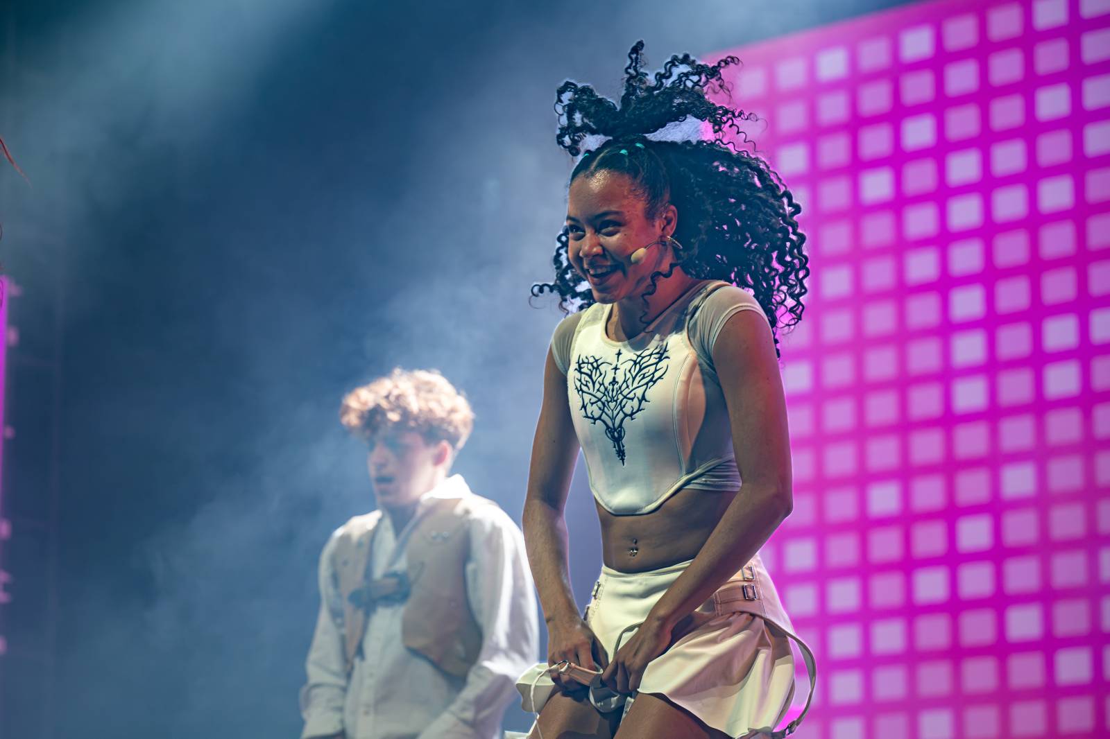 Praha se stala centrem K-Pop kultury. O2 arenou se rozezněly hity z oscarových Demon Hunters i BTS a Katsaye