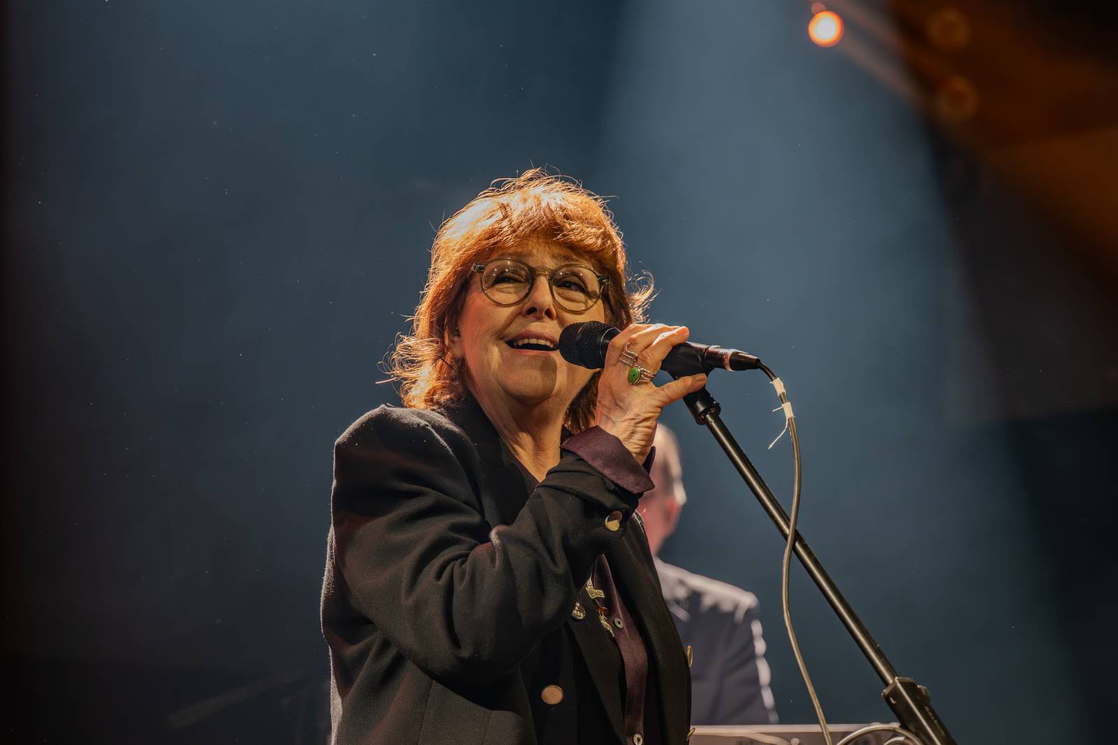 Hlas hitů Mikea Oldfielda se vrátil do Česka. Maggie Reilly zářila v Lucerna Music Baru