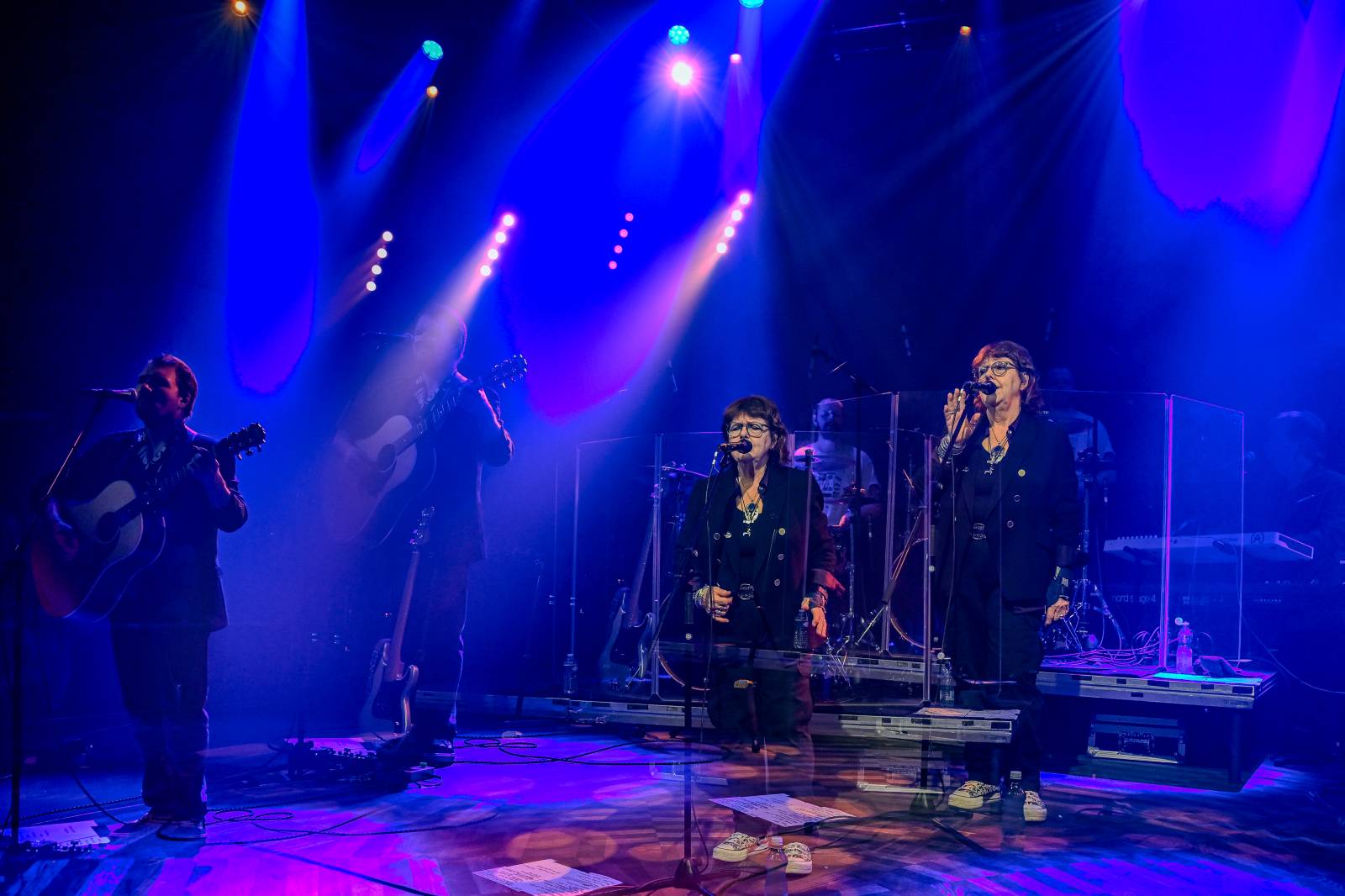 Hlas hitů Mikea Oldfielda se vrátil do Česka. Maggie Reilly zářila v Lucerna Music Baru