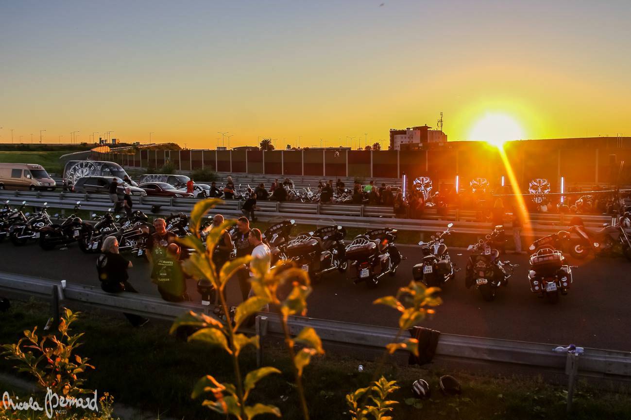 Dymytry točili klip na uzavřené dálnici, zveřejnili další upoutávku a prozradili datum premiéry