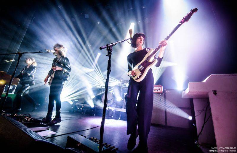 LIVE: Temples svým psychedelickým rockem premiérově dobyli Prahu