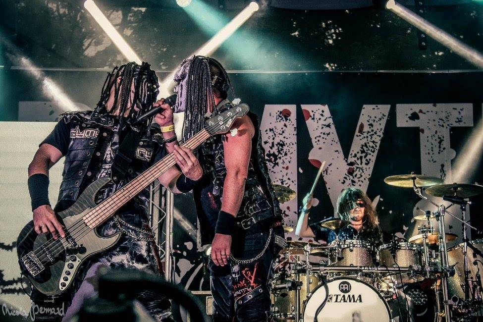 Patnáctiny Dymytry: reedice alba Neser!, fanoušky zvolený playlist, speciální merch a další překvapení