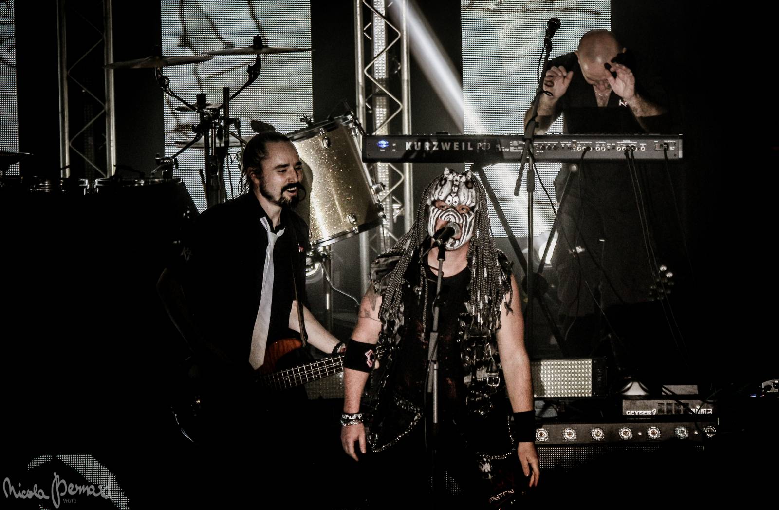 ROCKBLOG: Dymytry vyrazili na Svijany Tour 2017. Na obou úvodních koncertech řádily nadpřirozené bytosti!