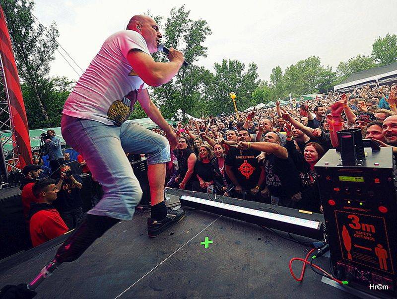 Tři sestry vstoupí do Kristových let. Narozeniny oslaví v květnu na Braníku