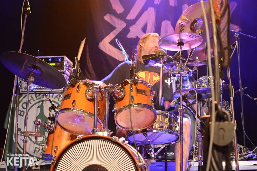 LIVE: Visací zámek a Znouzectnost slavili ve znamení dvou šestek