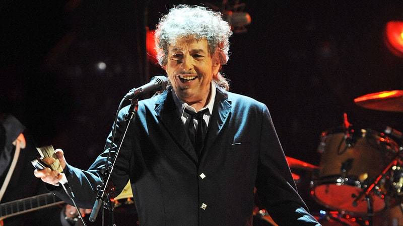 LIVE: Elegán Bob Dylan za sebe v Brně nechal mluvit svou hudbu