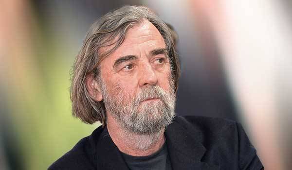 Pavel Šrut textoval bigbít stejně samozřejmě jako překládal španělskou poezii