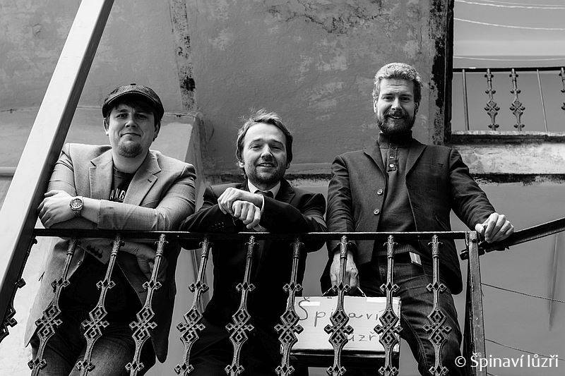 Špinaví lůzři v Chapeau Rouge: Žádný křest alba, ale pouze nalezení songů určených do odpadu