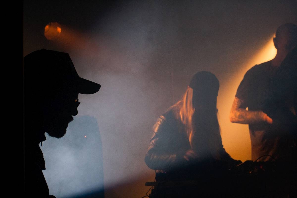 LIVE: Anna von Hausswolff's BADA rozduněla celou loď na Vltavě