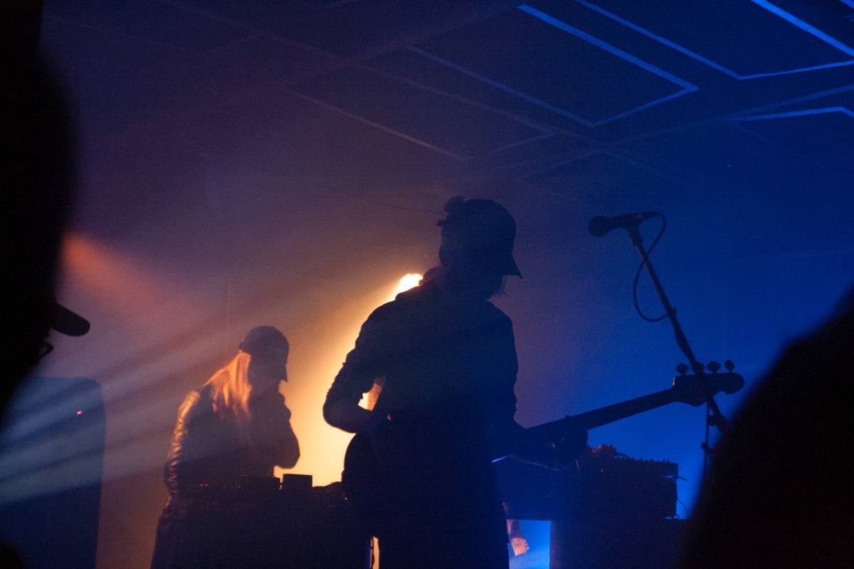 LIVE: Anna von Hausswolff's BADA rozduněla celou loď na Vltavě