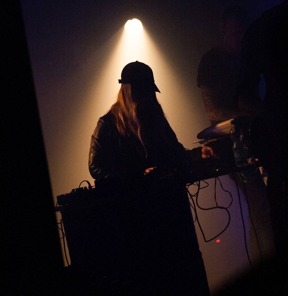 LIVE: Anna von Hausswolff's BADA rozduněla celou loď na Vltavě