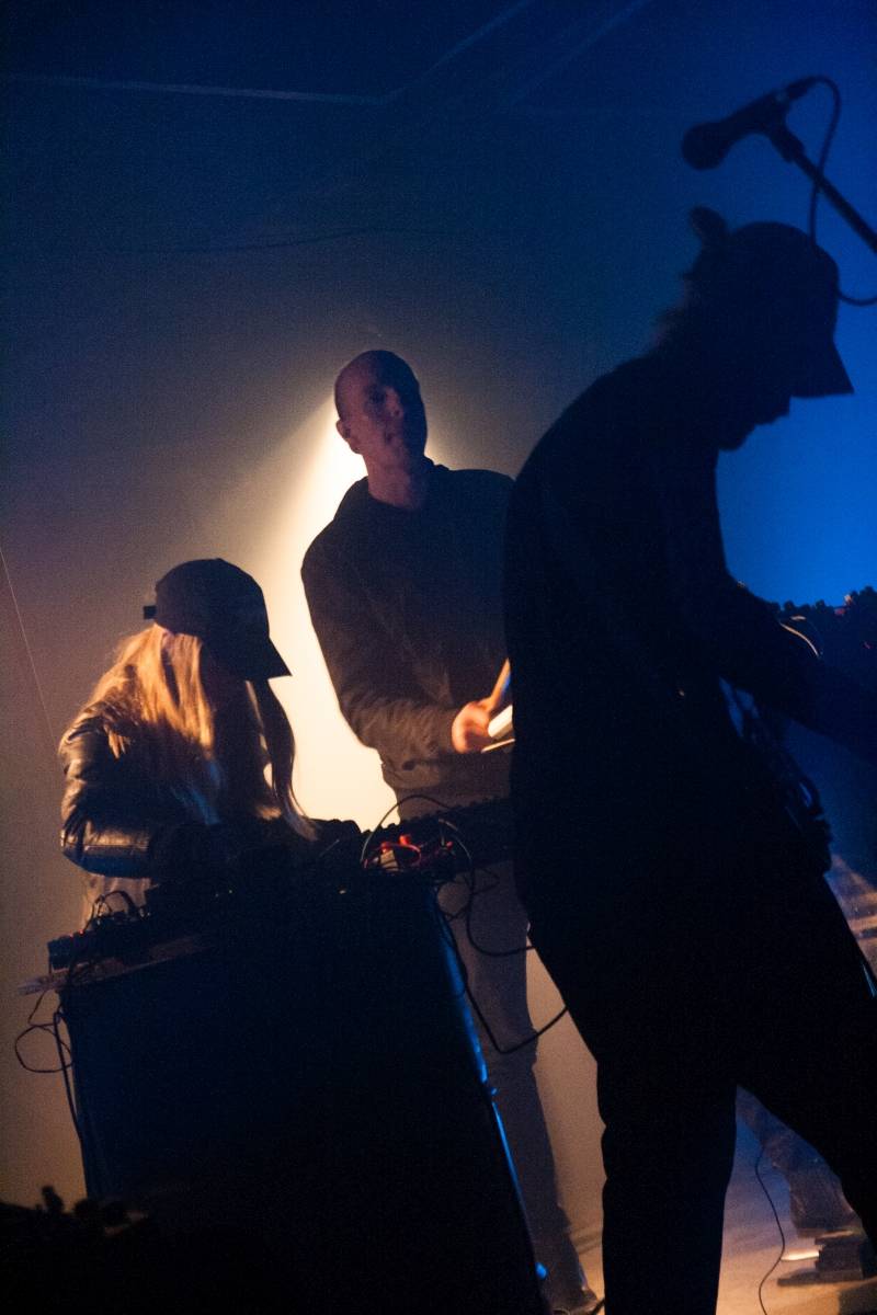 LIVE: Anna von Hausswolff's BADA rozduněla celou loď na Vltavě