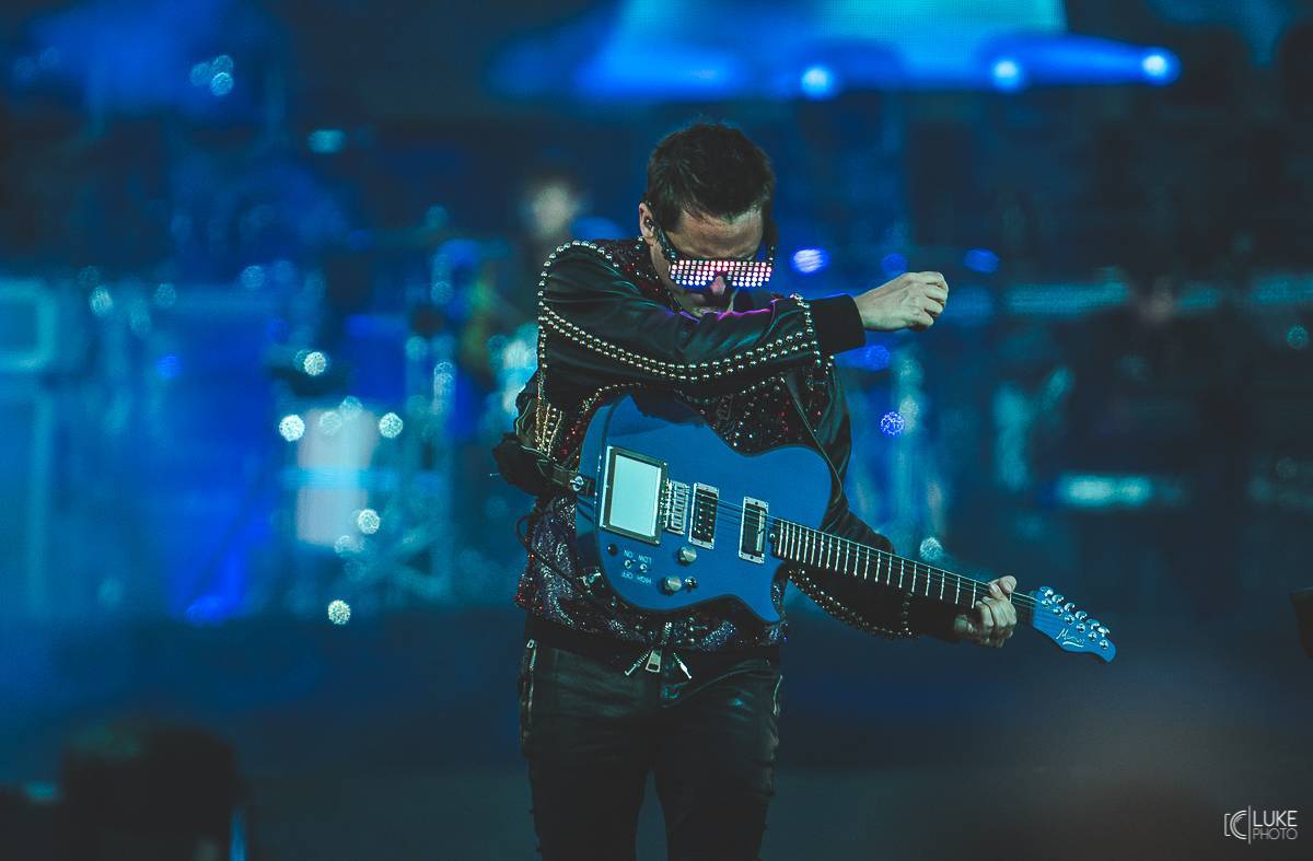 LIVE: Muse nás vrátili do osmdesátek. Udělali by ale nejlépe, kdyby pořád něco nevymýšleli