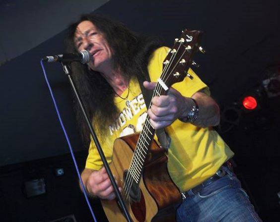 Zemřel Ken Hensley, zakládající člen Uriah Heep