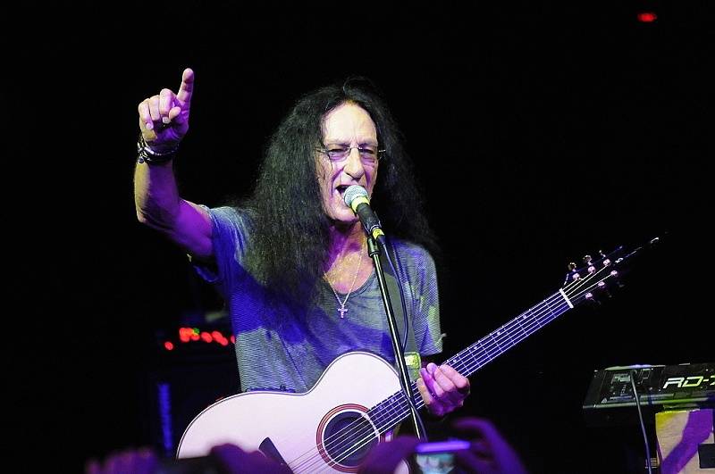 Zemřel Ken Hensley, zakládající člen Uriah Heep