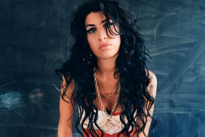 Rodina Amy Winehouse chystá dokument k výročí deseti let od její smrti