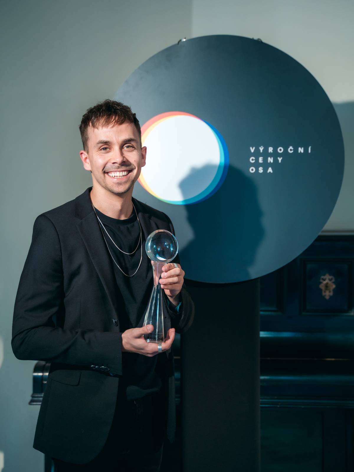 Ceny OSA jsou rozdány, sošky si odnesli Marek Ztracený nebo Richard Krajčo s Petrem Harazinem za skladbu Srdce nehasnou