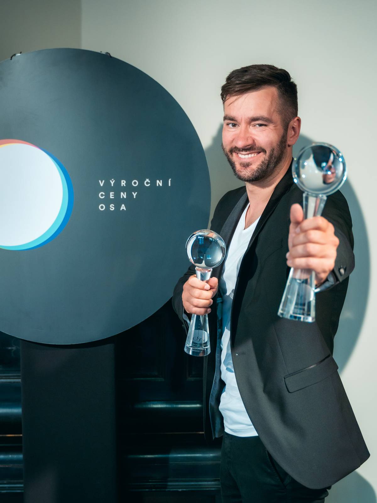 Ceny OSA jsou rozdány, sošky si odnesli Marek Ztracený nebo Richard Krajčo s Petrem Harazinem za skladbu Srdce nehasnou