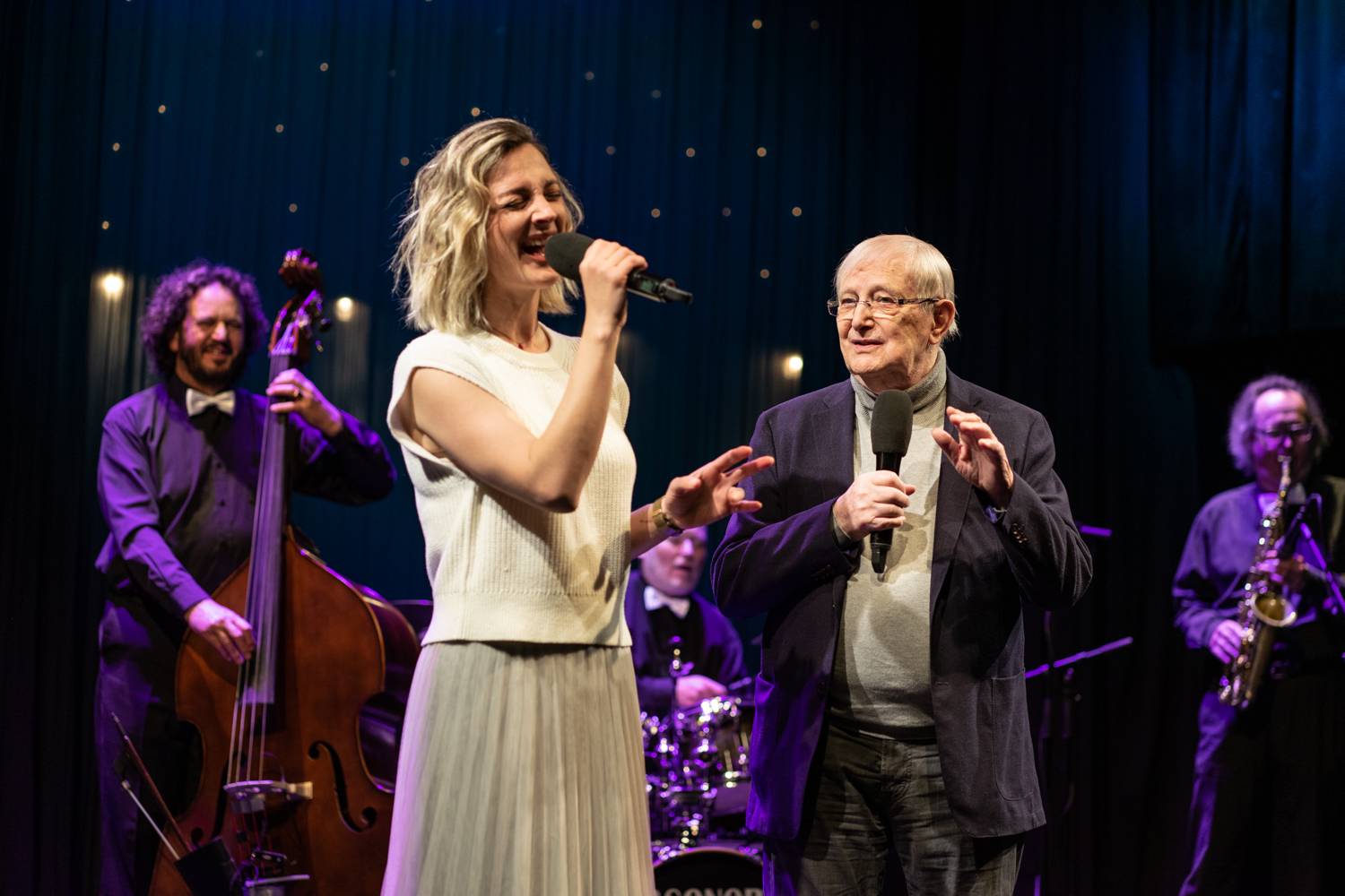 Ceny OSA jsou rozdány, sošky si odnesli Marek Ztracený nebo Richard Krajčo s Petrem Harazinem za skladbu Srdce nehasnou