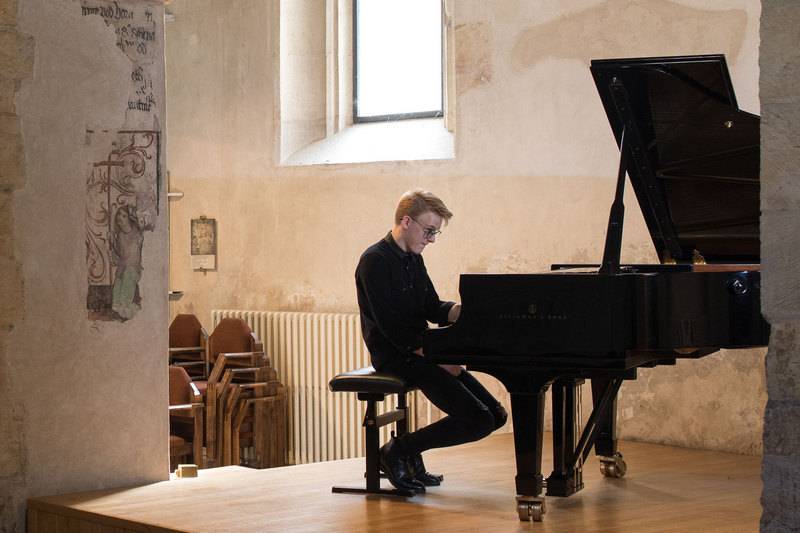 TOP 10 českých dokumentů aneb Své příběhy představují Meky, Karel Gott, Miki Volek a další