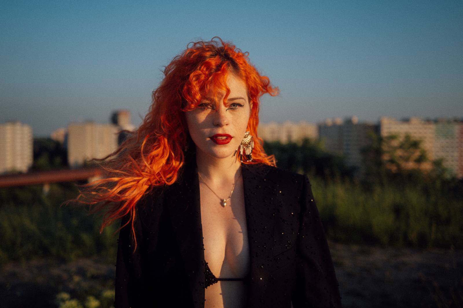 Jak se žije na šňůře | MYDY: Solty jako Šípková Růženka, vyrvaná palma z květináče pro Žofii Dařbujánovou i téměř vyhozená televize z hotelového okna