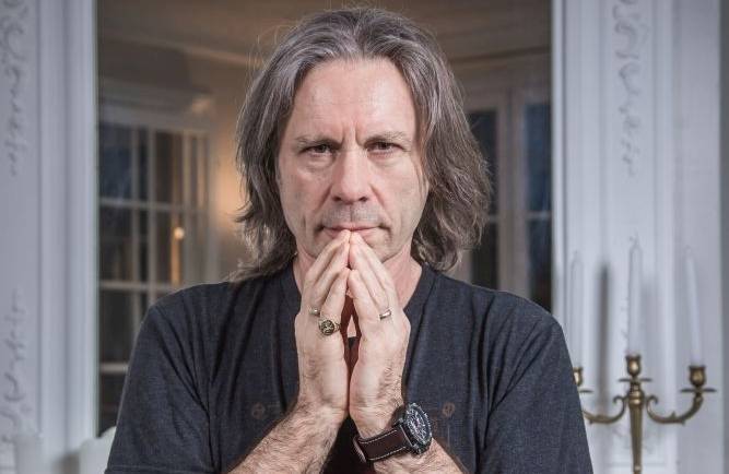 Zahraniční nominační tipy Žebříku (I.): V kategorii Zpěvačka bojují Adele, Dua Lipa nebo Billie Eilish, na Zpěváka roku aspirují Ozzy Osbourne, Chris Martin či Bruce Dickinson