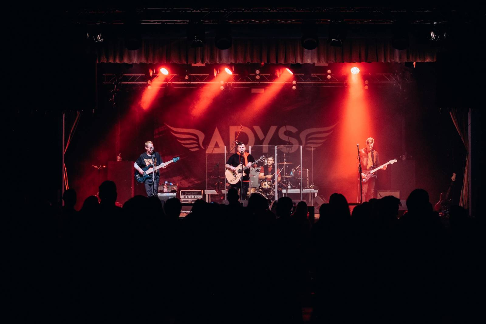 ROZHOVOR | Adys: Nikdy jsme si nepředstavili, že my, rockeři a metalisti, založíme kapelu, která bude mít nejblíž k popu
