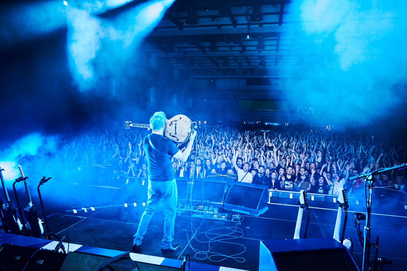 LIVE: Bez telefonů a zbytečných řečí. Jack White ve Foru Karlín dokázal, že to jde